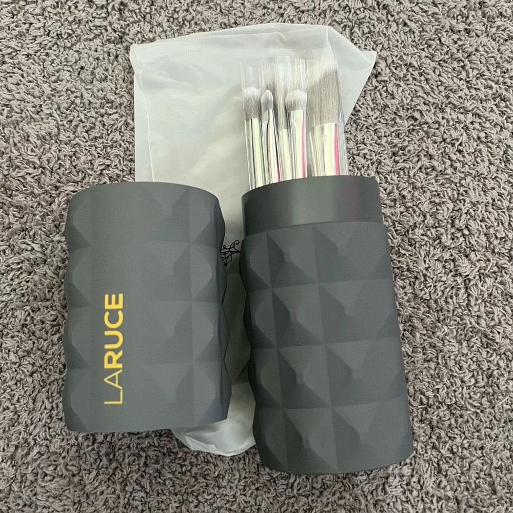 Laruce Beauty Christine 5pc Makeup Brush Set New